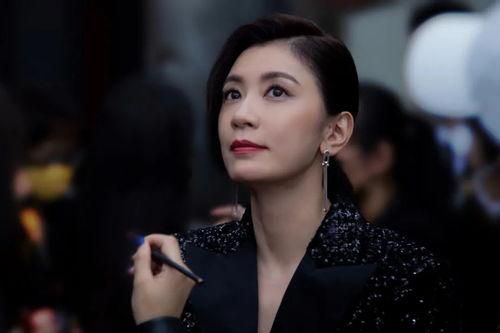 贾静雯福利在线观看,重温经典，感受女神魅力